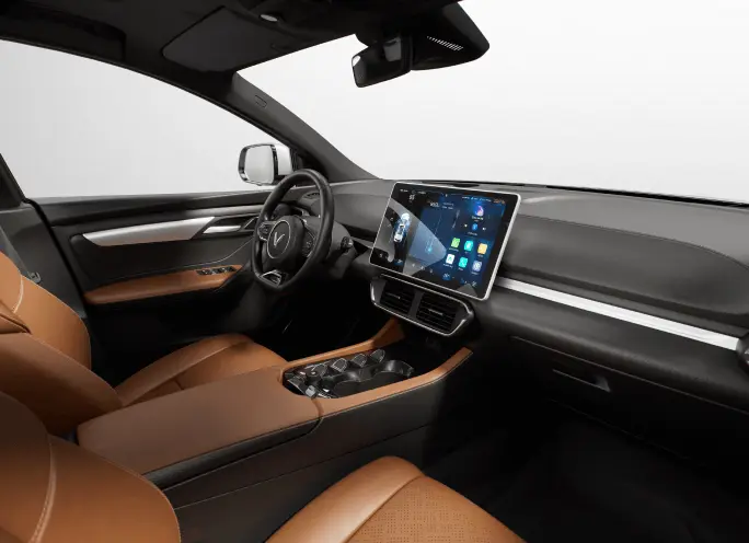 Every VF 9 comes standard with a 15.6” touchscreen infotainment display to stay connected and entertained